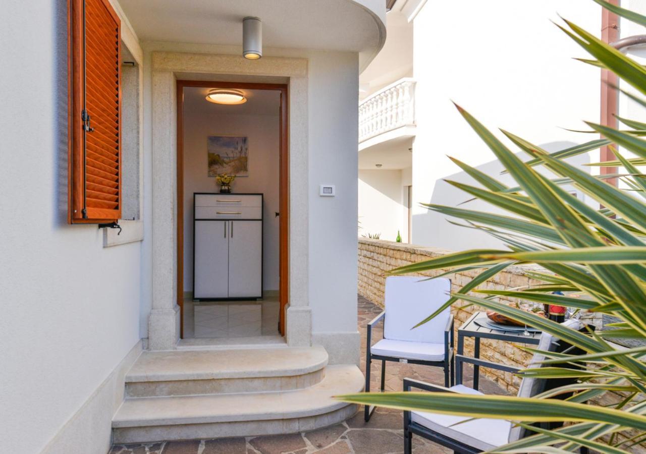 Apartments Leona Умаг Экстерьер фото