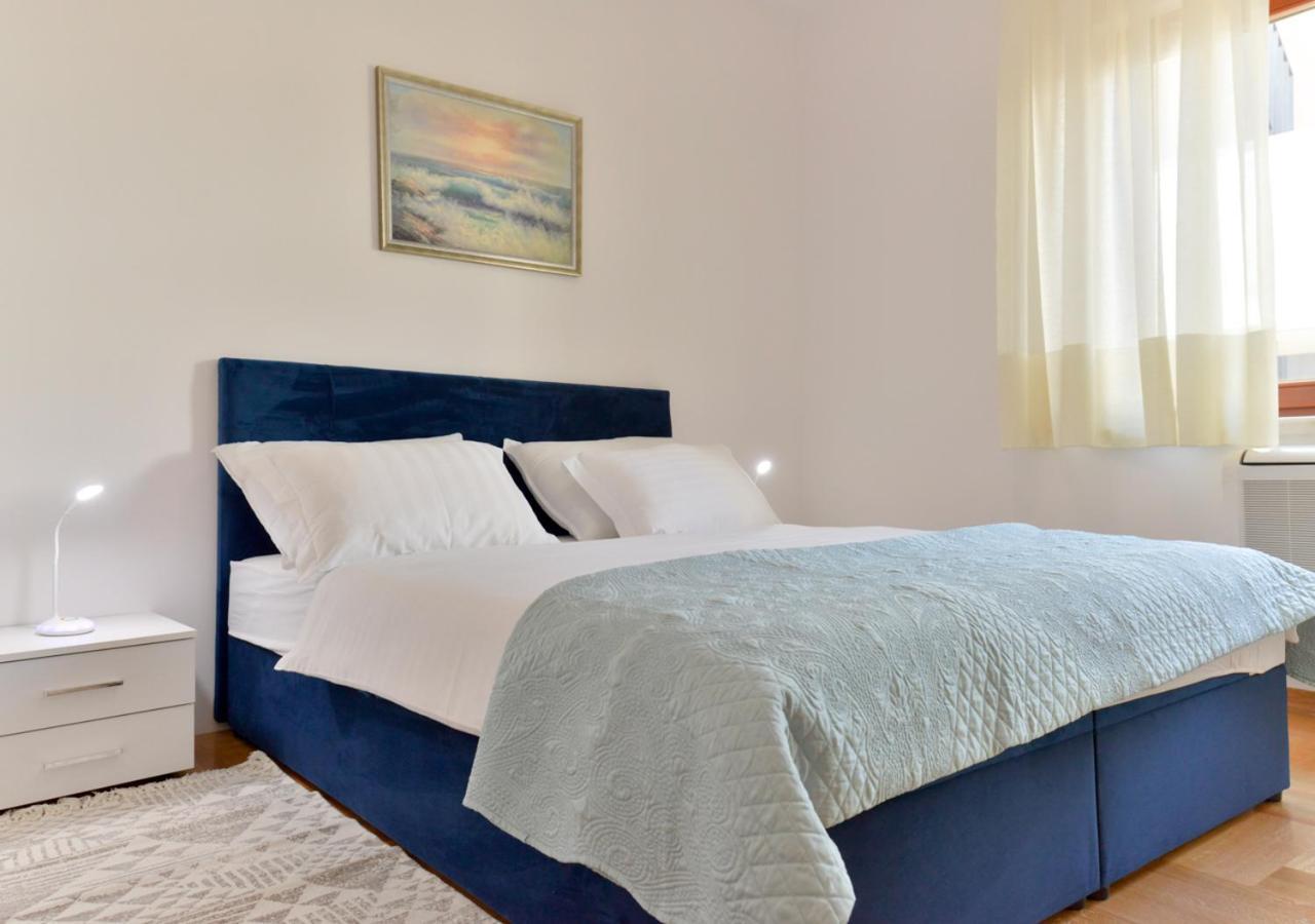 Apartments Leona Умаг Экстерьер фото